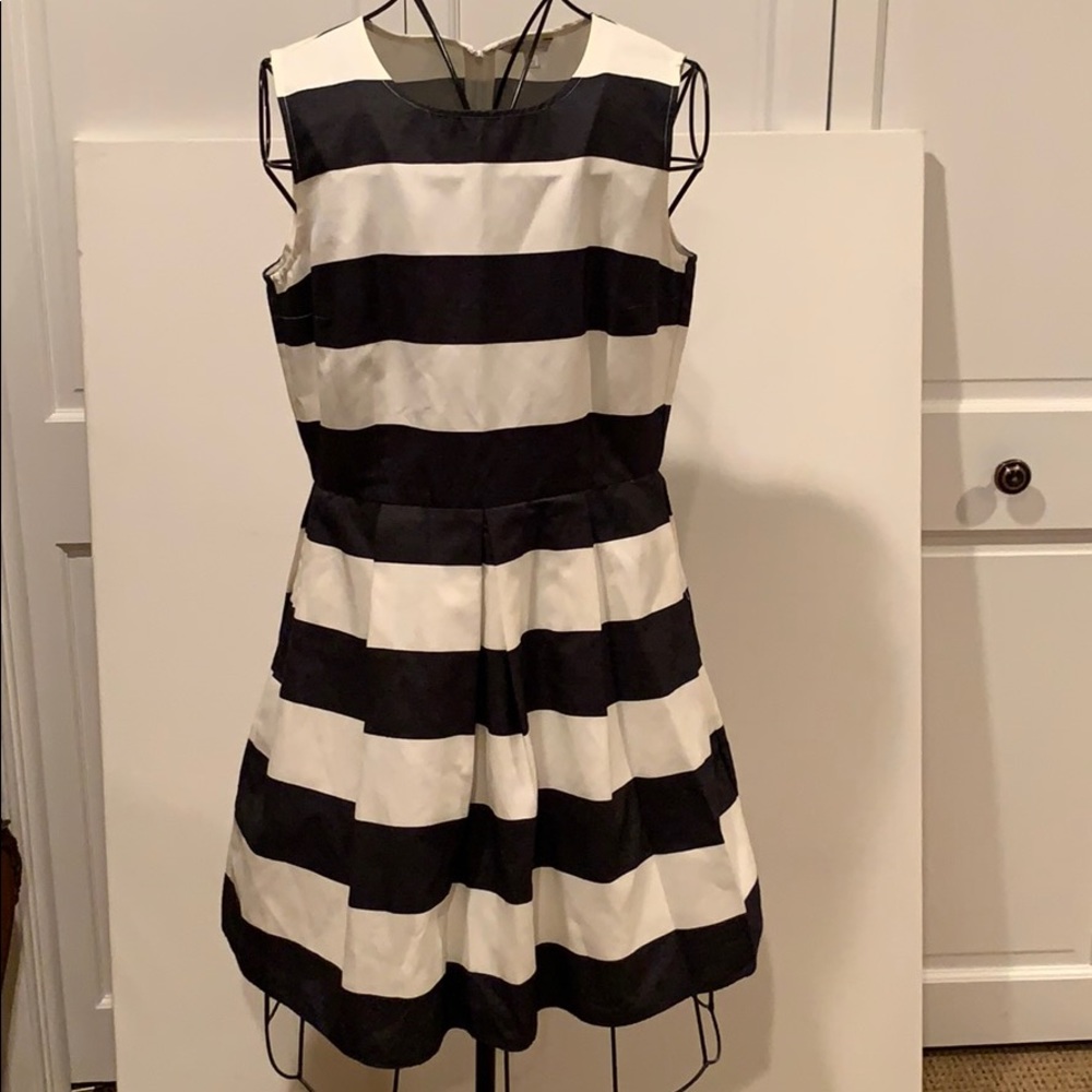 Black & White Fit and Flare Dress - Size 8